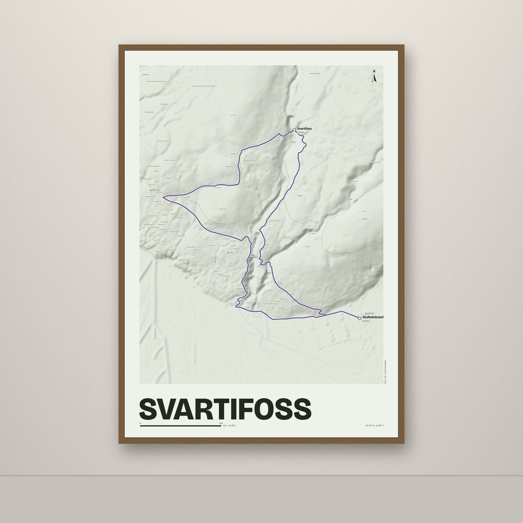 Svartifoss – Mosi, lúpínufjólublár